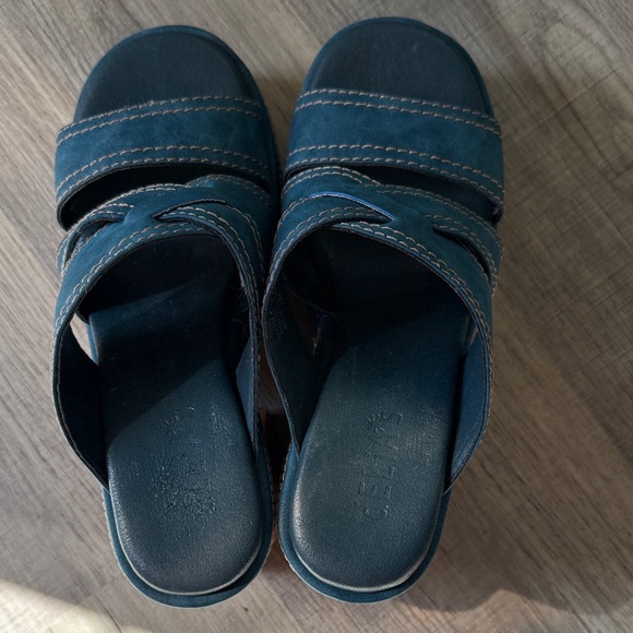 dELiA*s Blue and Tan Platform Mules - Picture 4 of 4